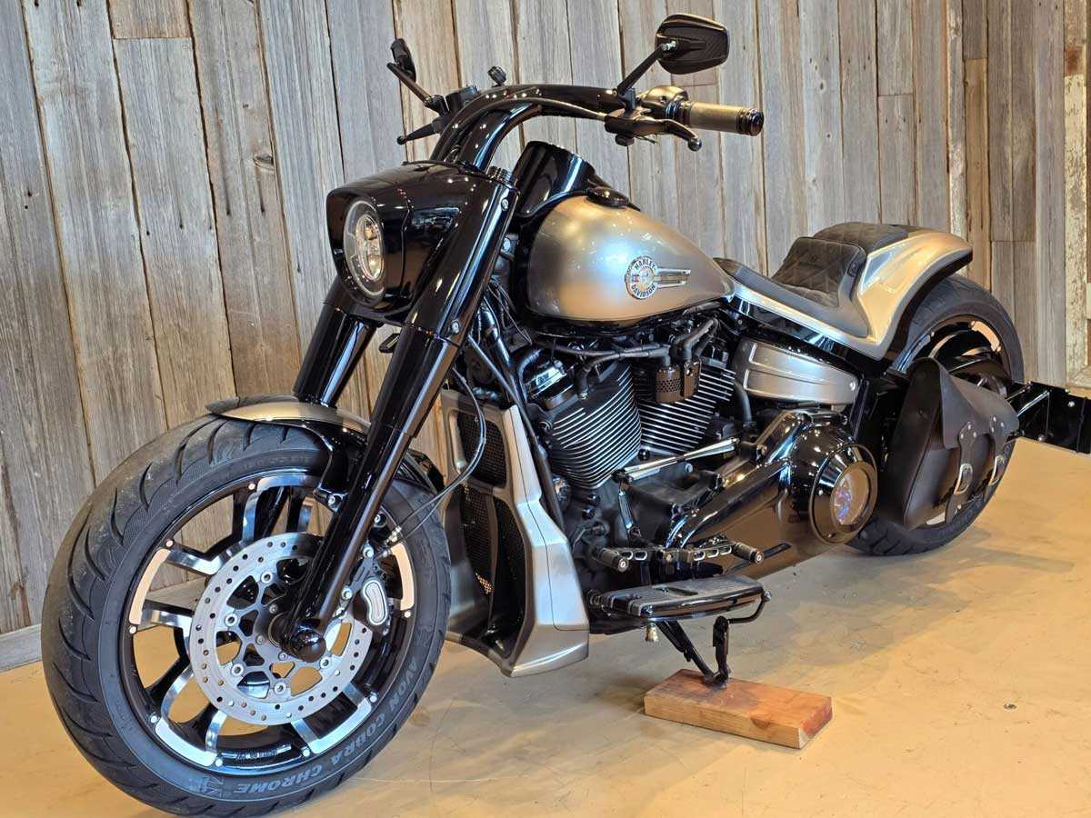 NCワークスプラス - ハーレーのカスタム・リペア・販売・レンタル