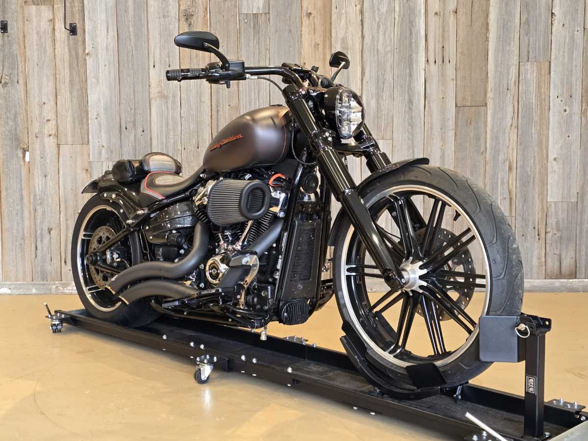 NCワークスプラス - ハーレーのカスタム・リペア・販売・レンタル