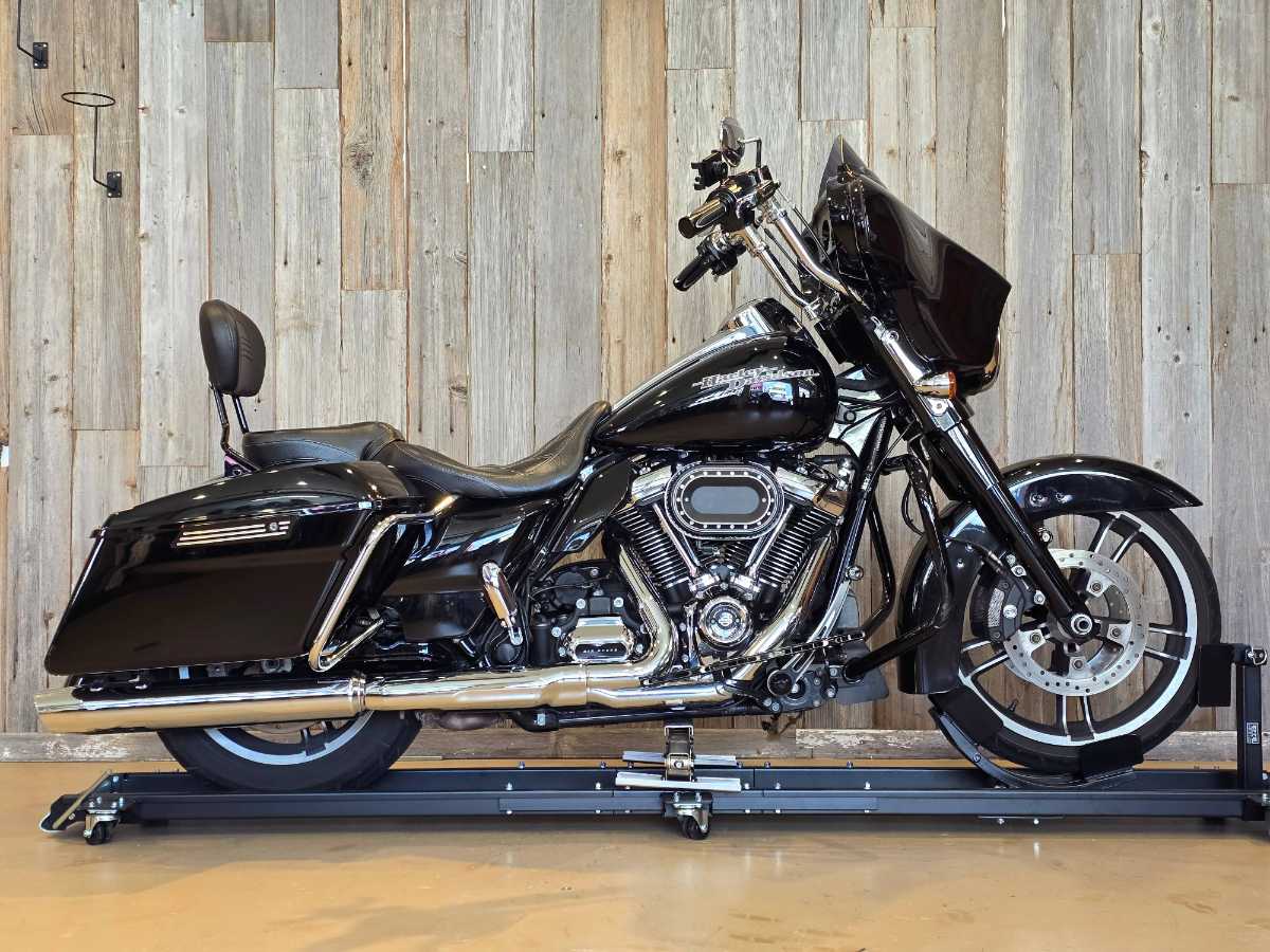 NCワークスプラス - ハーレーのカスタム・リペア・販売・レンタル